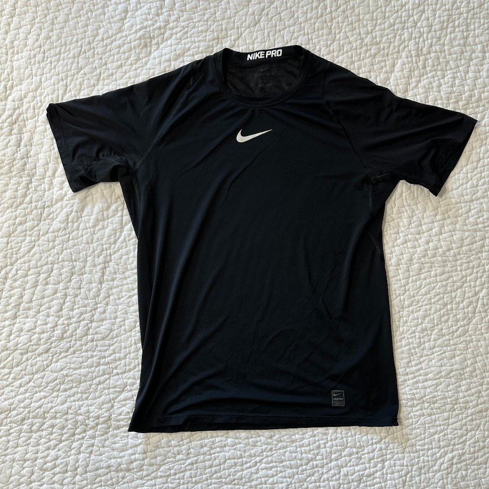 NIKE PRO - Dri Fit - Men's Slim Fit Athletic T Shirt - XL (BLACK)
